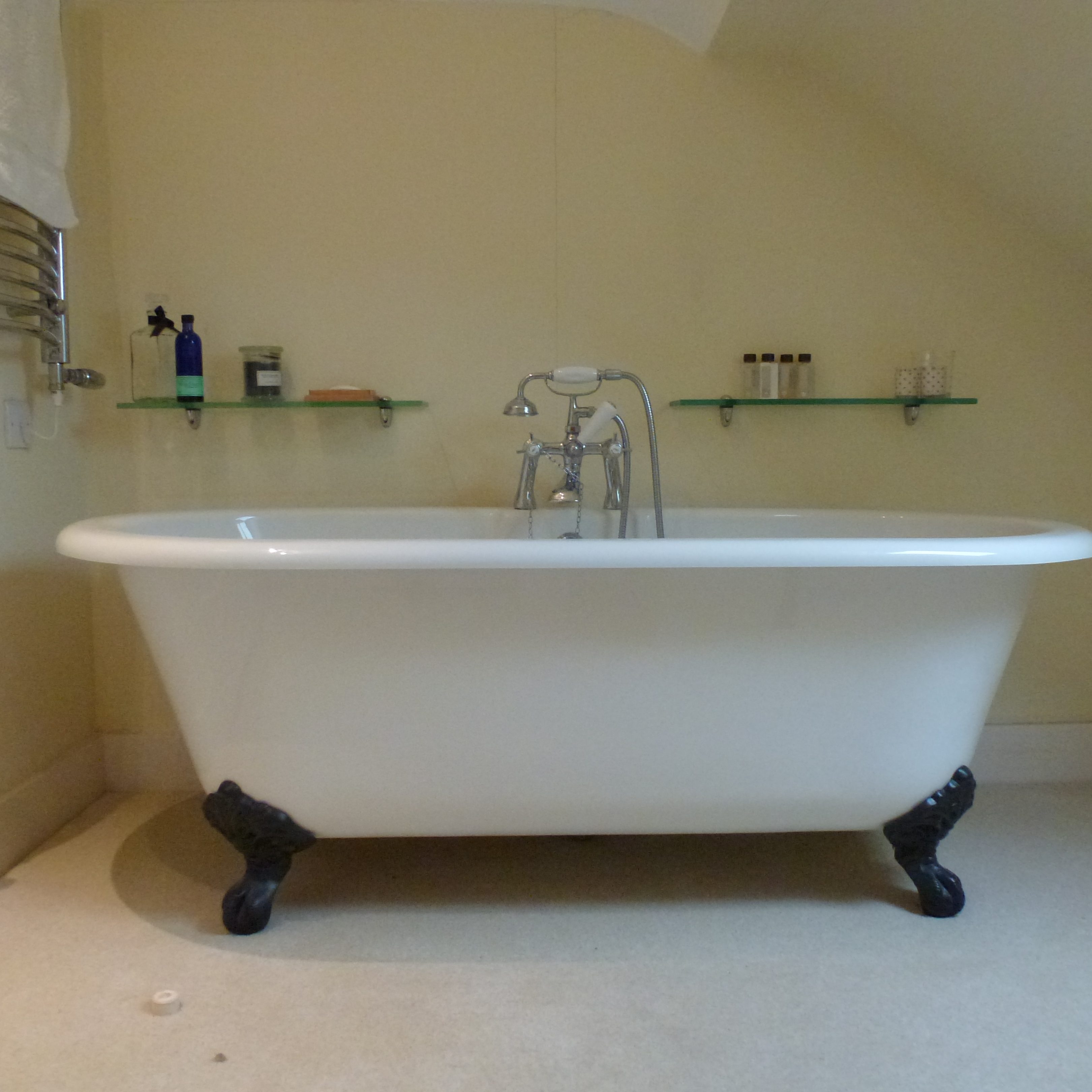 Bath detail
